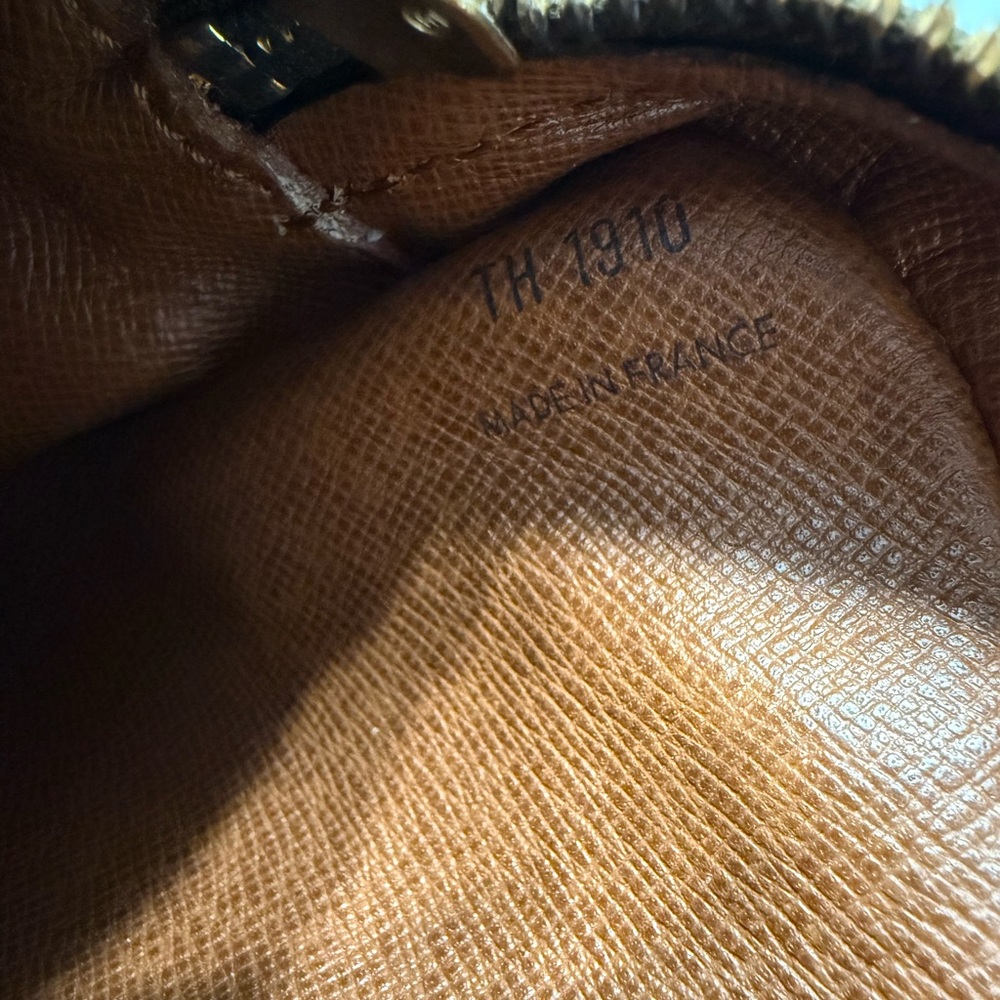 Authentic Louis Vuitton Jeune Fille GM Crossbody  Brown Coated Monogram - Picture 10 of 10
